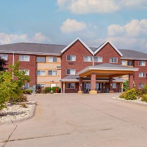 Mainstay Suites Dubuque At Hwy 20